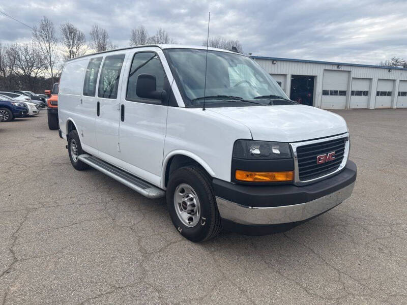 2024 GMC Savana 2500