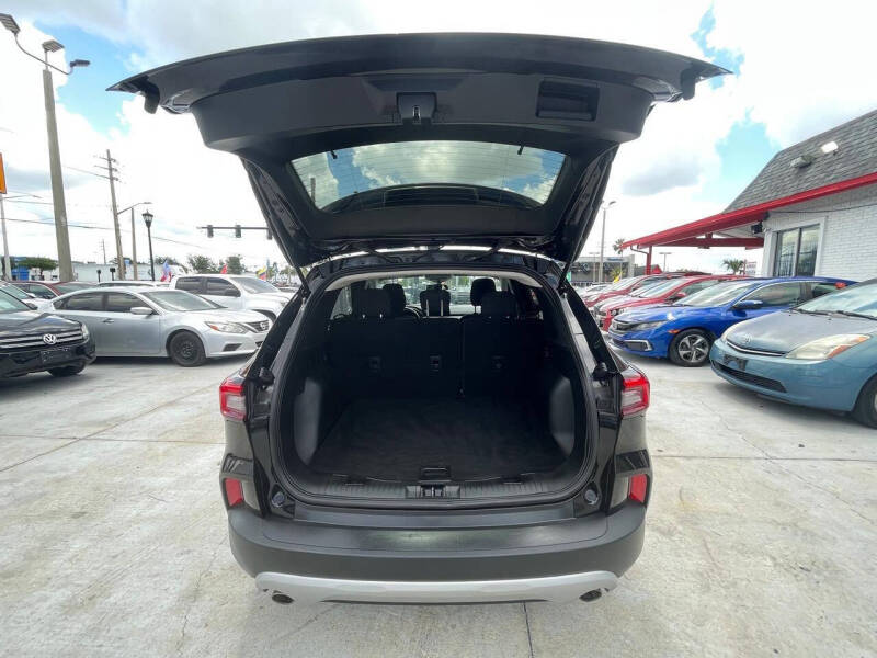 2025 Ford Escape Active