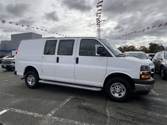 2023 Chevrolet Express 2500
