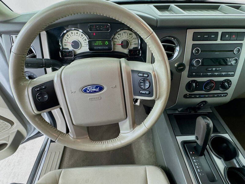 2013 Ford Expedition XLT