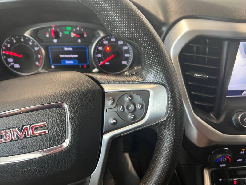 2023 GMC Acadia SLE