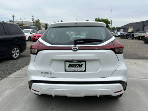 2021 Nissan Kicks S
