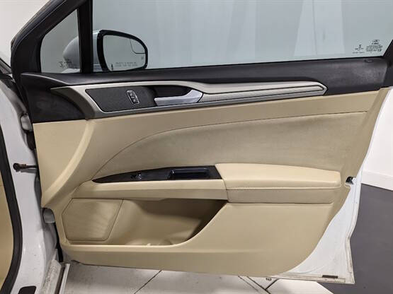 2014 Ford Fusion Hybrid SE