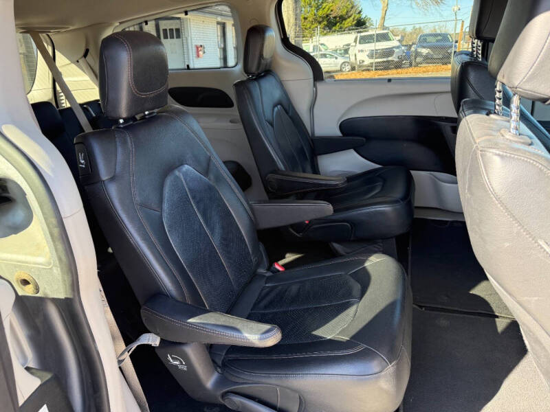 2018 Chrysler Pacifica Touring L
