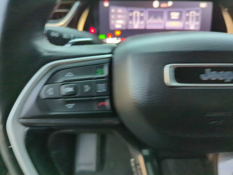 2021 Jeep Grand Cherokee L Laredo