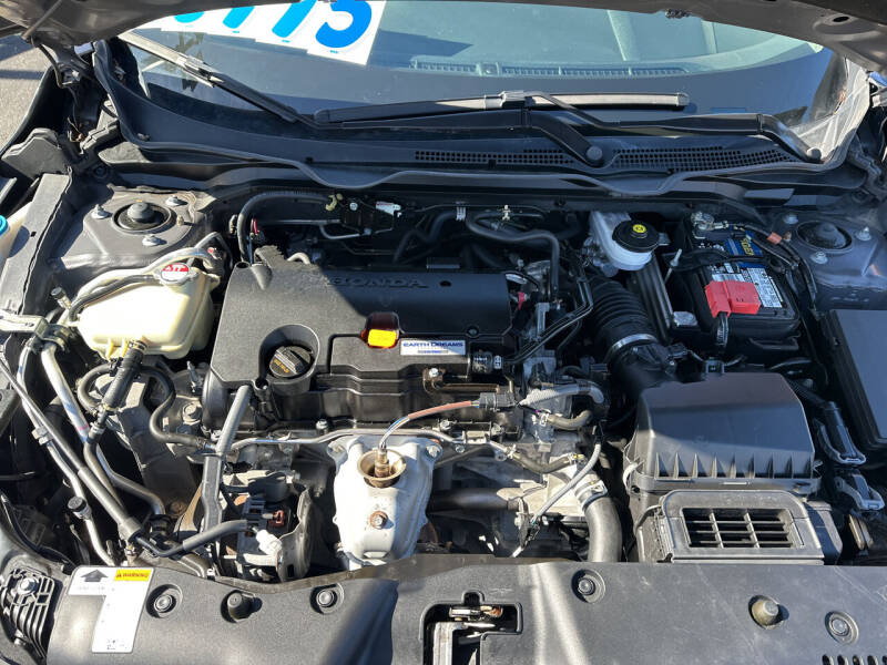 2020 Honda Civic for sale at AM AUTO SALES LLC in Milwaukee WI