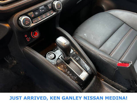 2019 Nissan Kicks SR