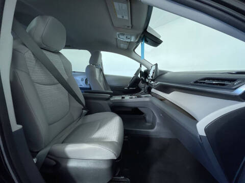 2023 Toyota Sienna LE 8-Passenger