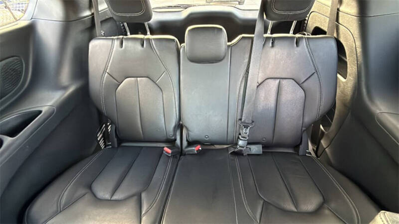 2018 Chrysler Pacifica Touring L Plus