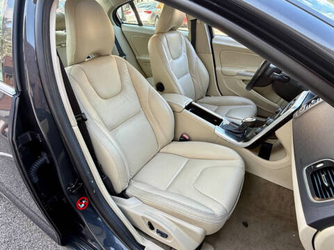 2013 Volvo S60 T5 Premier