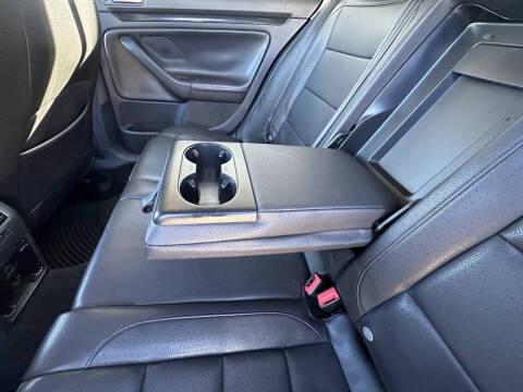 2011 Volkswagen Jetta SportWagen TDI