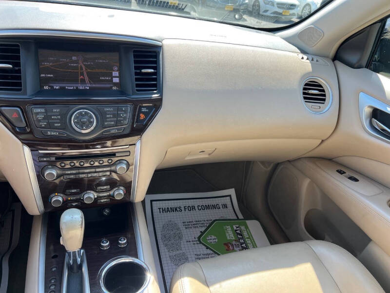 2013 Nissan Pathfinder Platinum