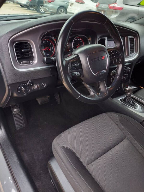 2019 Dodge Charger SXT