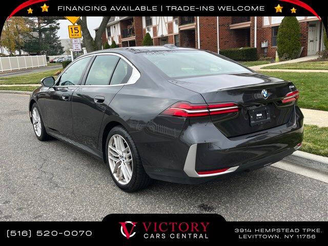 2024 BMW 5 Series 530i