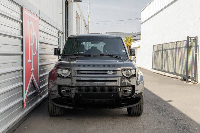 2023 Land Rover Defender 72