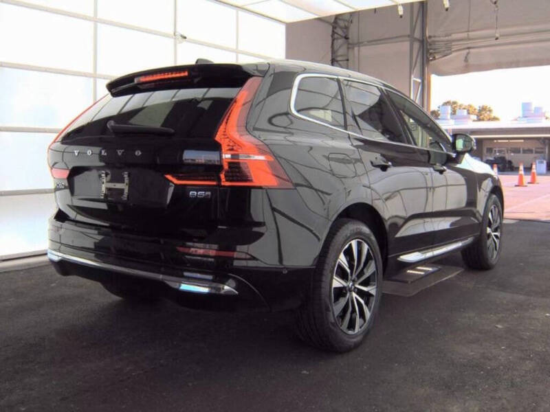 2023 Volvo XC60 B5 Plus Bright Theme