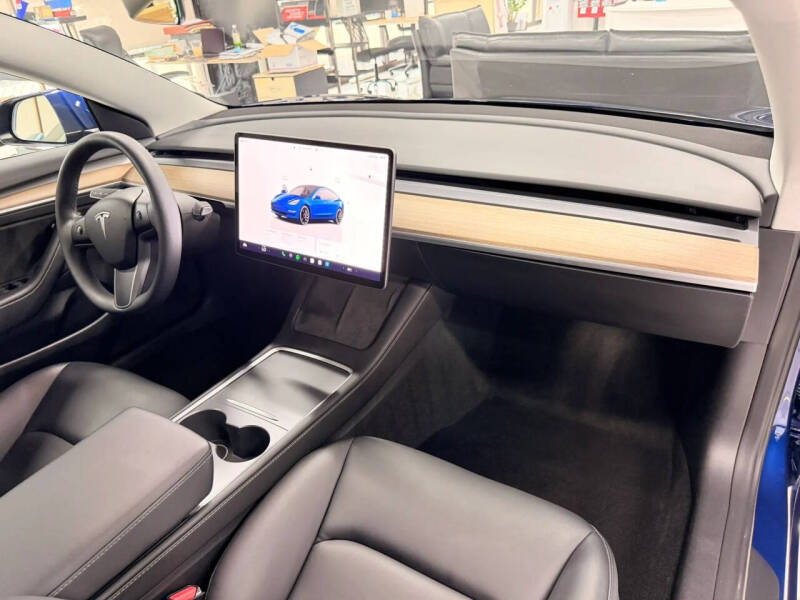 2023 Tesla Model 3 Performance