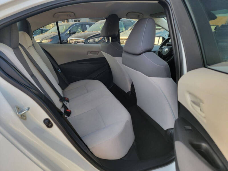 2022 Toyota Corolla LE