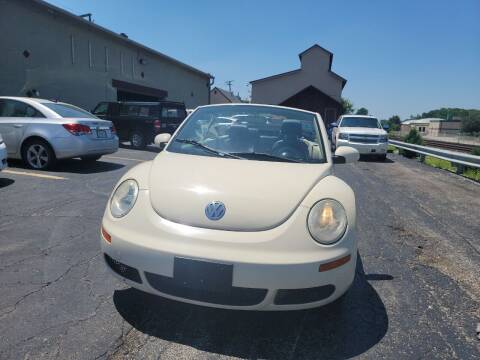 2006 Volkswagen New Beetle Convertible for sale at Discovery Auto Sales in New Lenox IL