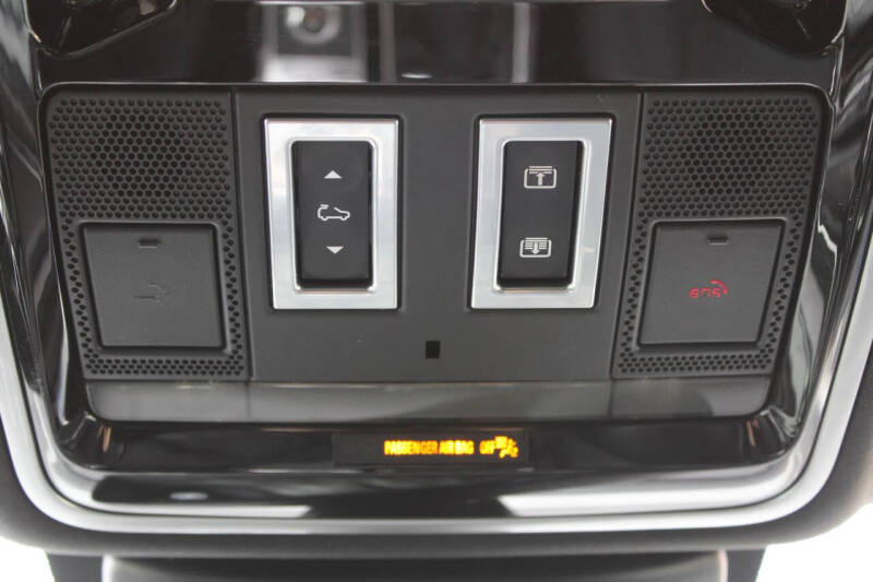 2017 Land Rover Range Rover Supercharged LWB