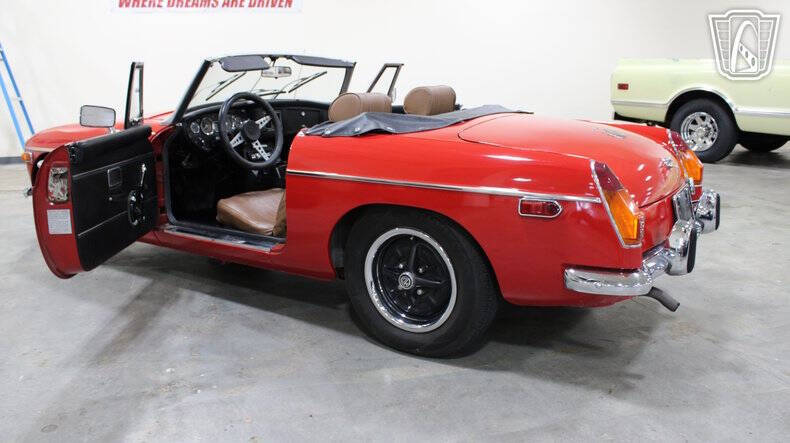 1972 MG B