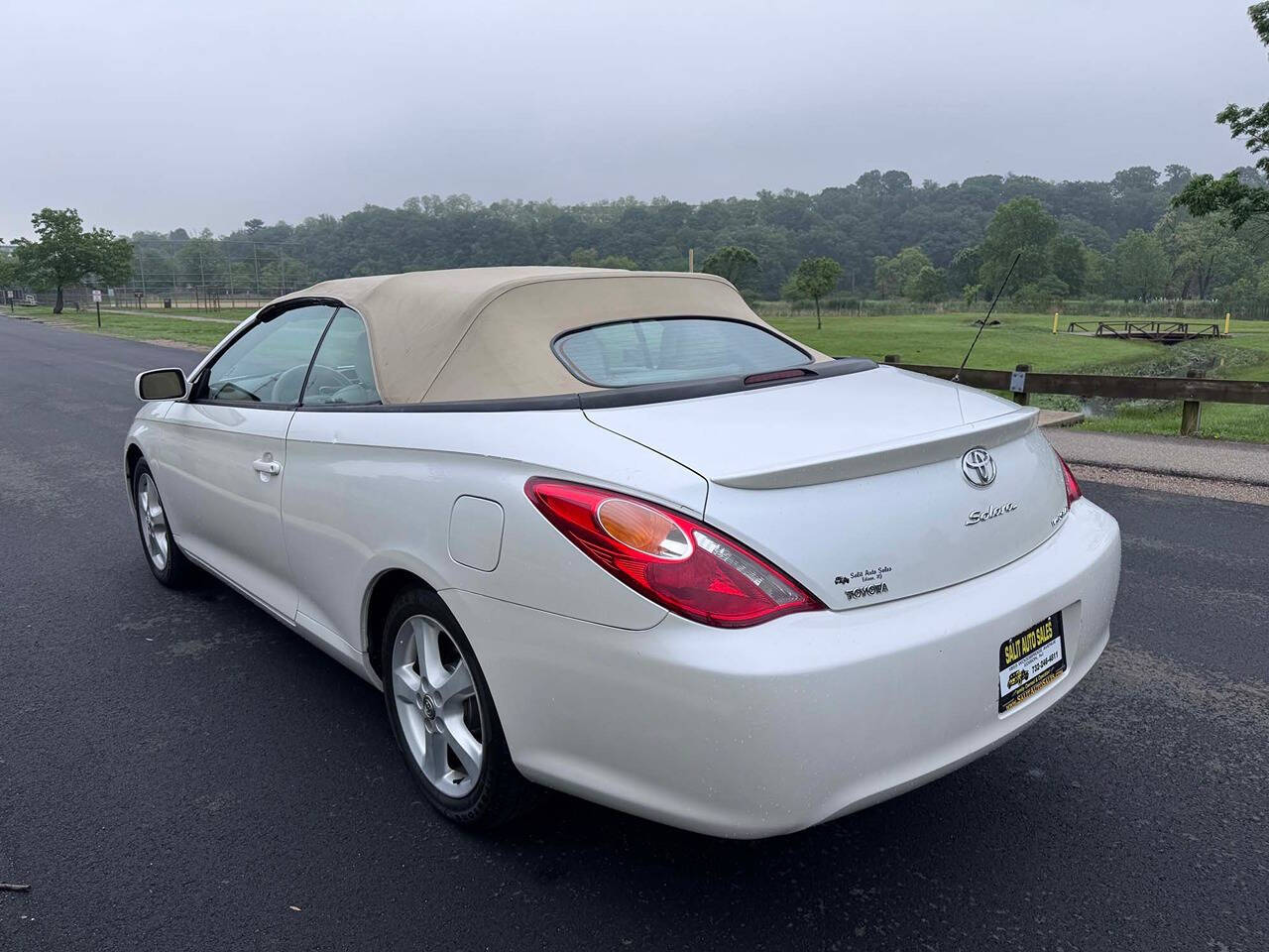 2006 Toyota Camry Solara 35
