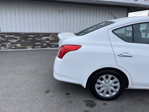 2015 Nissan Versa 1.6 S