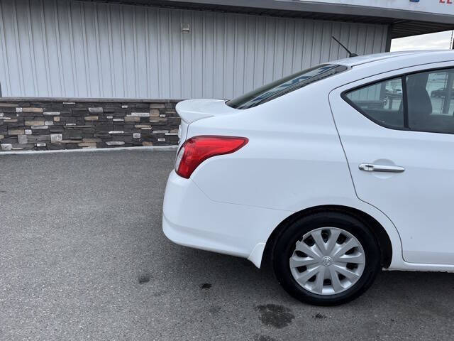 2015 Nissan Versa 1.6 S