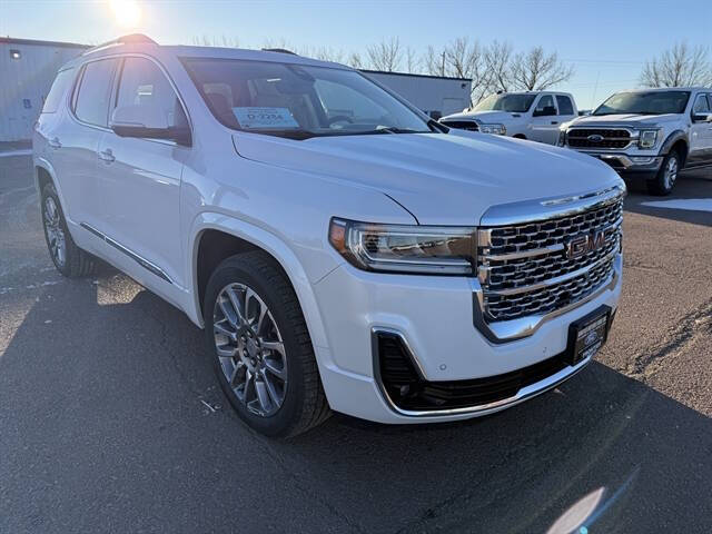 2023 GMC Acadia Denali
