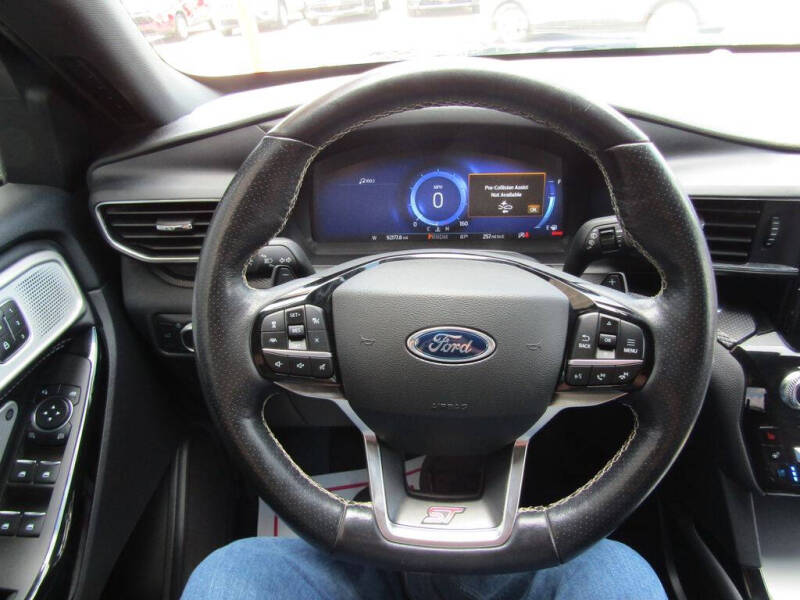 2022 Ford Explorer ST