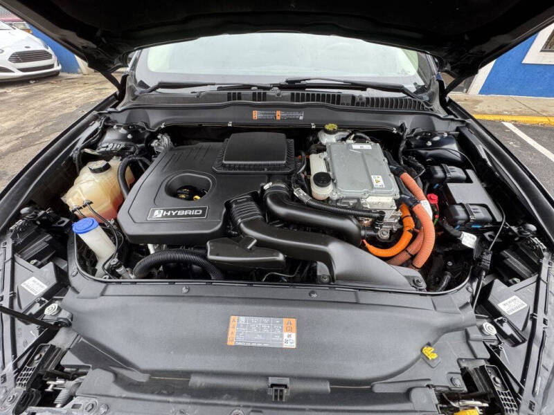 2018 Ford Fusion Hybrid SE