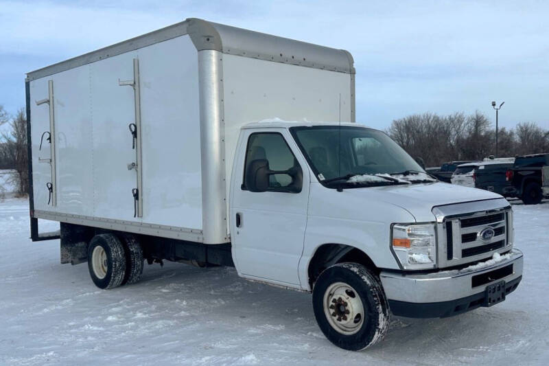 2019 Ford E-Series Cutaway Base