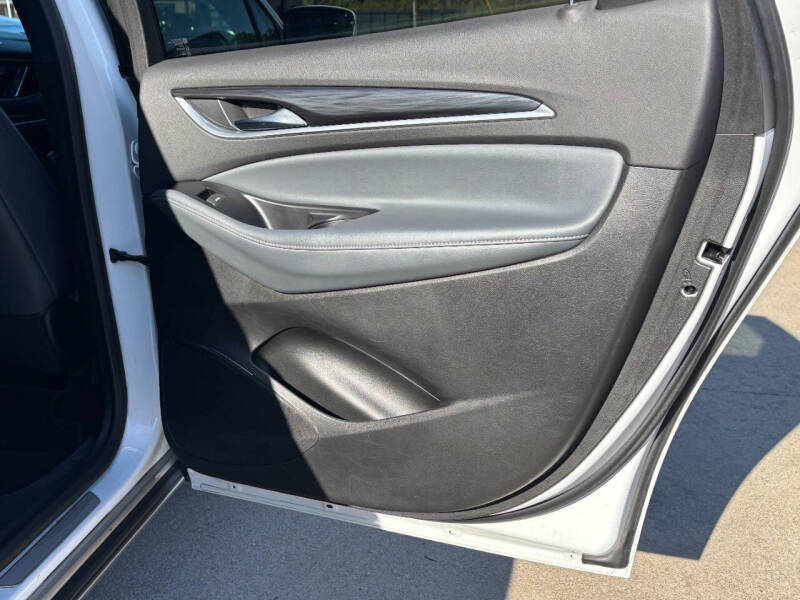 2022 Buick Enclave Essence