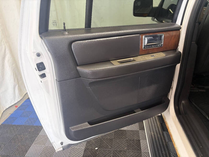 2014 Lincoln Navigator L