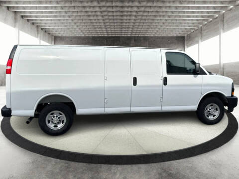 2025 Chevrolet Express 2500