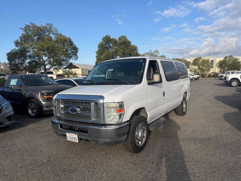 2013 Ford E-Series E-350 SD XLT