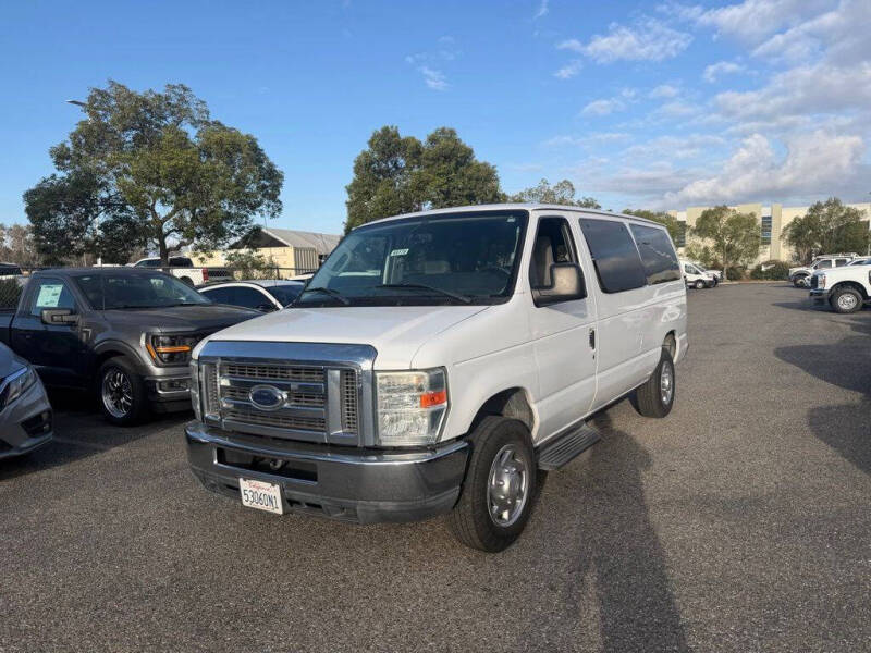 2013 Ford E-Series E-350 SD XLT