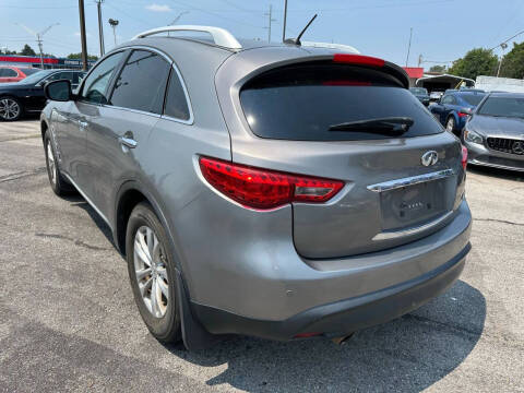 2011 Infiniti FX35