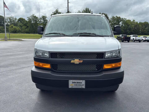 2025 Chevrolet Express 2500