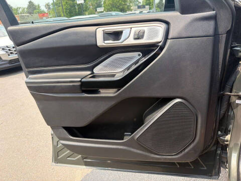 2022 Ford Explorer ST