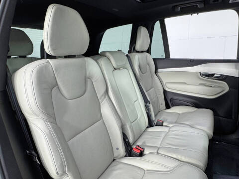 2022 Volvo XC90 Recharge T8 R-Design