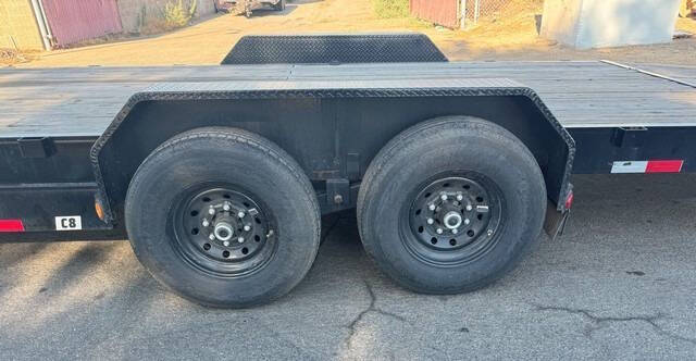 2024 PJ Trailers C8322