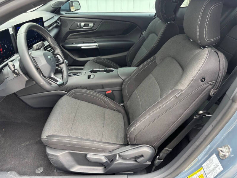 2025 Ford Mustang EcoBoost