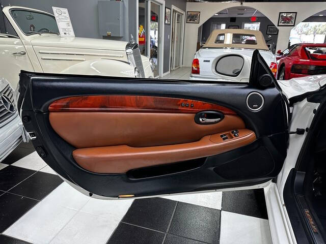 2004 Lexus SC 430