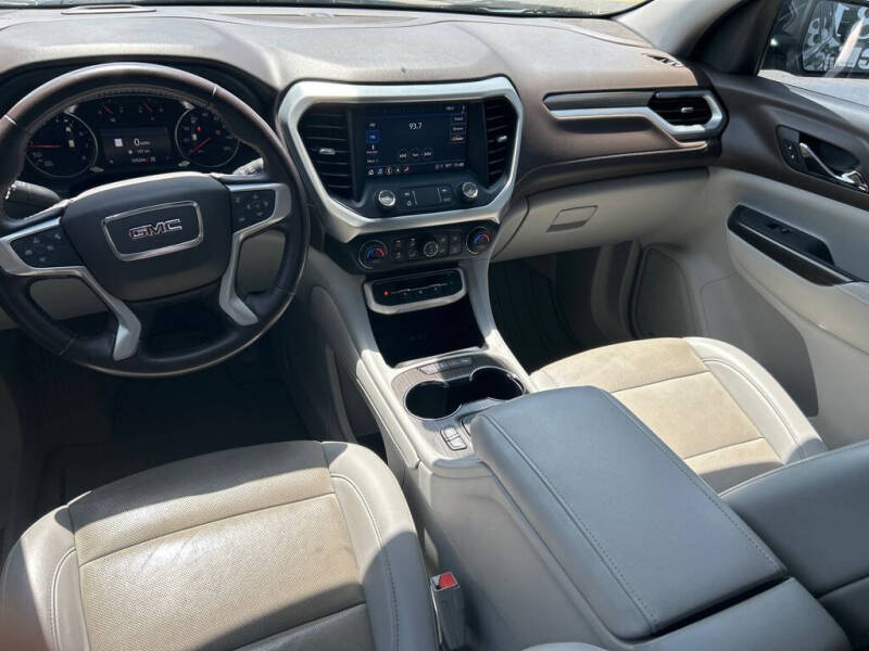 2021 GMC Acadia SLT