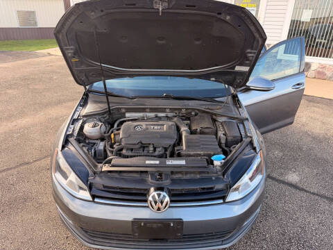 2017 Volkswagen Golf TSI Wolfsburg Edition