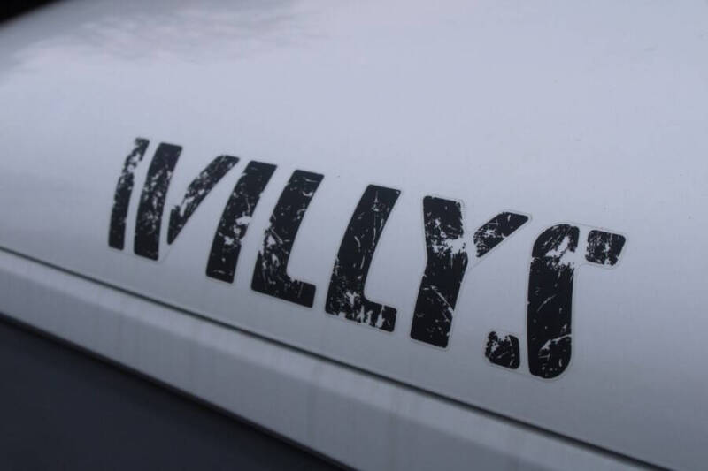 2017 Jeep Wrangler Willys Wheeler