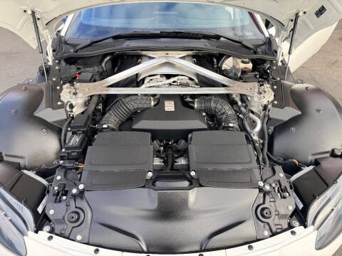 2020 Aston Martin Vantage