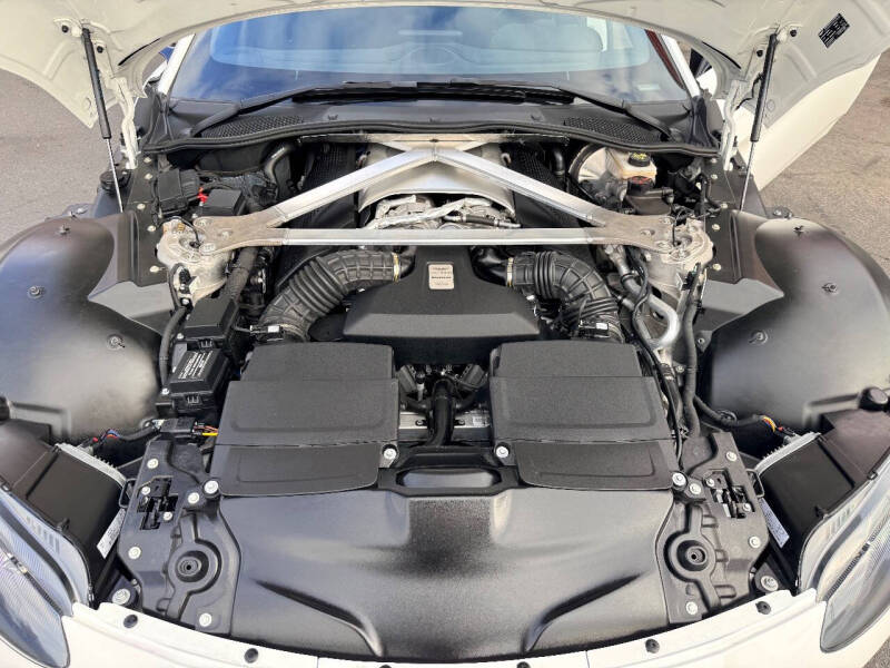 2020 Aston Martin Vantage