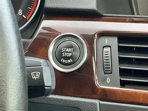 2012 BMW 3 Series 328i